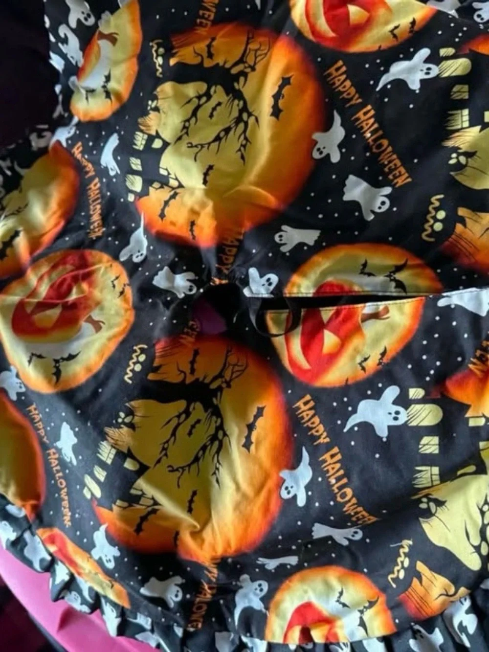 🎃 Halloween Pumpkin Ghost Haunted House Ruffle Tree Skirt